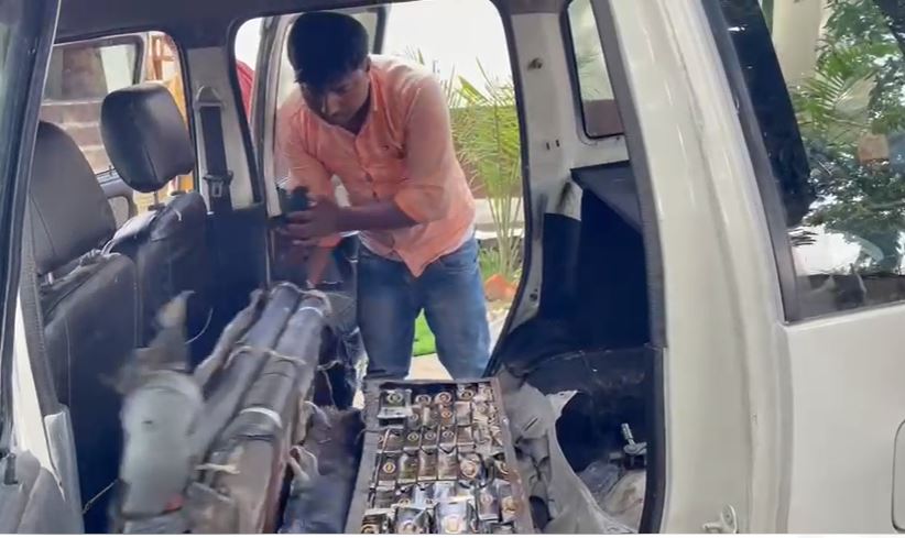 गोपालगंज में कार से शराब की बड़ी खेप बरामद, 32 शराब तस्कर समेत 44 लोग गिरफ्तार