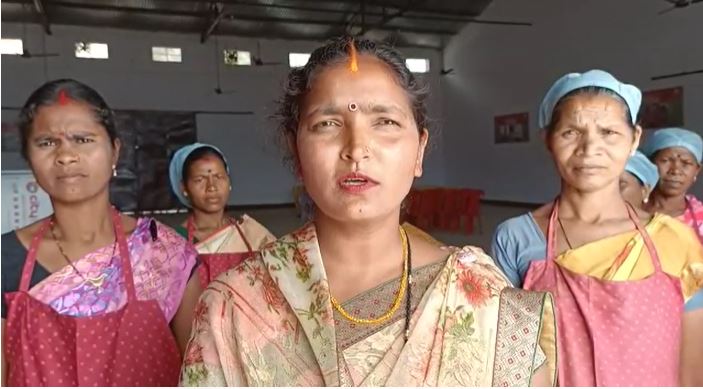 गुमला की महिलाओं को  जिल्लत भरी जिंदगी से राहत, 400 से अधिक महिलाओं को मिला रोजगार