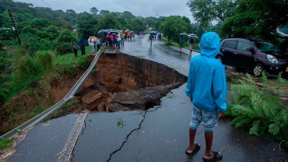 दक्षिण अफ्रीकी देश मलावी में क्यों लोग फूट-फूटकर रो रहे हैं, जानिए प्रकृति ने क्या ढाया है कहर