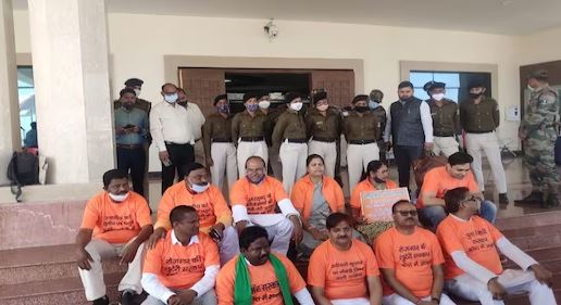 कार्यमंत्रणा समिति की बैठक के बाद टी-शर्ट पॉलिटिक्स पर विराम, लेकिन भाजपा को अब भी सीएम हेमंत के जवाब का इंतजार  