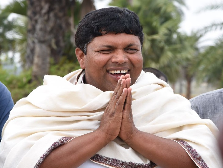 विधानसभा में मंत्री बादल पत्रलेख की गर्जना “हेमंत है तो हिम्मत है” अवैध खनन मामले में रेलवे मिनिस्टर को लिखे गये पत्र का अब तक क्यों नहीं मिला जवाब?