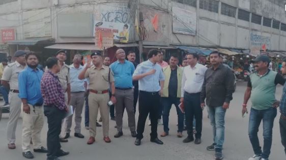 चाईबासा में उपायुक्त व एसपी ने रामनवमी को लेकर की बैठक, जुलूस मार्गों का किया गया निरीक्षण, त्यौहार के दिन पुलिस प्रशासन रहेगी अलर्ट