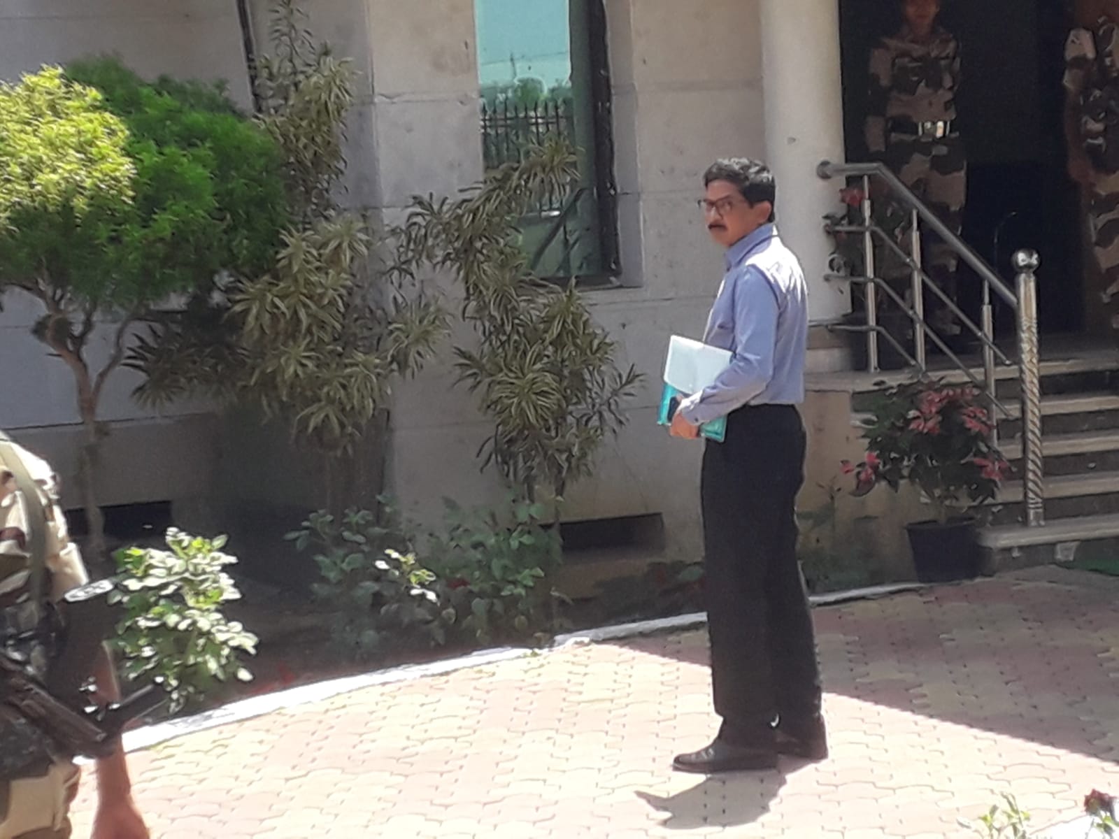 राजीव अरुण एक्का पहुंचे ED दफ्तर, पूछताछ शुरू