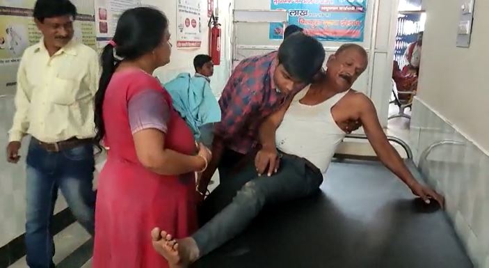 दुमका : मामूली विवाद में दो पक्षों में जमकर मारपीट, एक घायल 