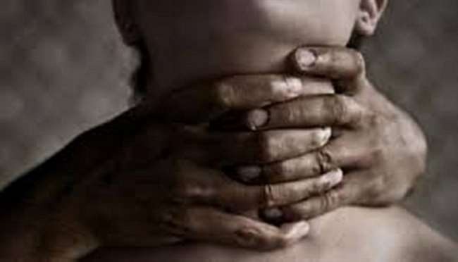 पिता ने अपने बच्चों की गला दबाकर की हत्या, वजह जान आप भी हो जाएंगे हैरान