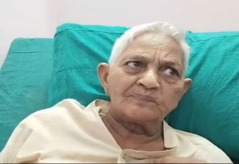 रिश्तों का कत्ल : बेटा करोड़पति, पोता आईएएस, फिर आखिर क्यों बुजुर्ग मां-बाप ने दी जान 