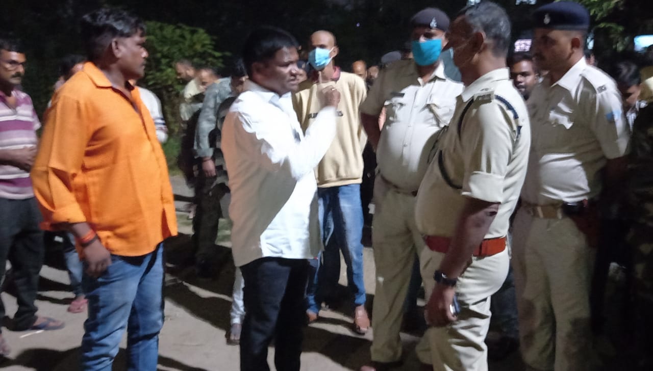 शराबी बेटे के कारस्तानी पर पिता ने विधायक से मांगी माफी