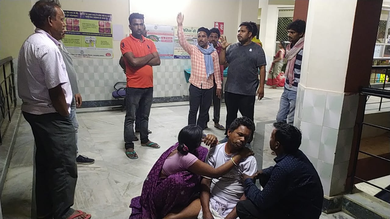 दुमका : सड़क हादसे में 10वीं कक्षा के छात्र की मौत, जानिए लगातार हो रहे सड़क दुर्घटना की वजह 