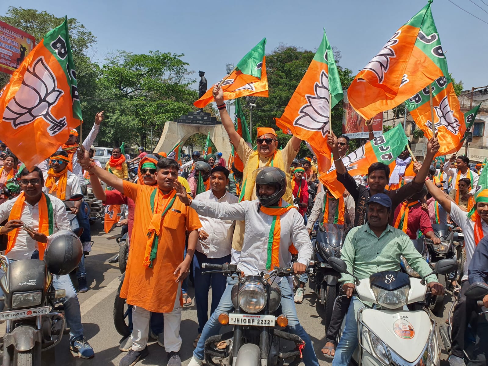 DHANBAD में भाजपा के सभी कार्यक्रमों में शामिल नहीं दिखी जिला समिति ,जानिए आज भाजपा खेमे में क्या कुछ हुआ