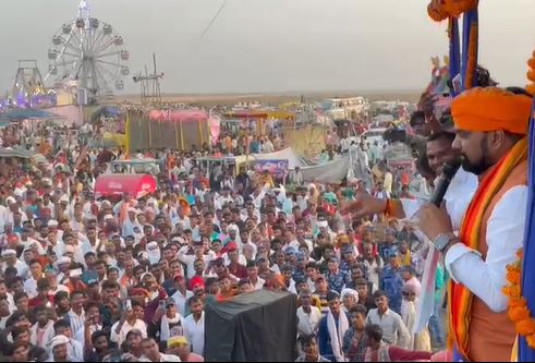 सम्राट चौधरी को भीड़ ने नाकारा, दिखाया काला झंडा, दो मिनट में भाषण खत्म कर बैरंग वापस लौटे