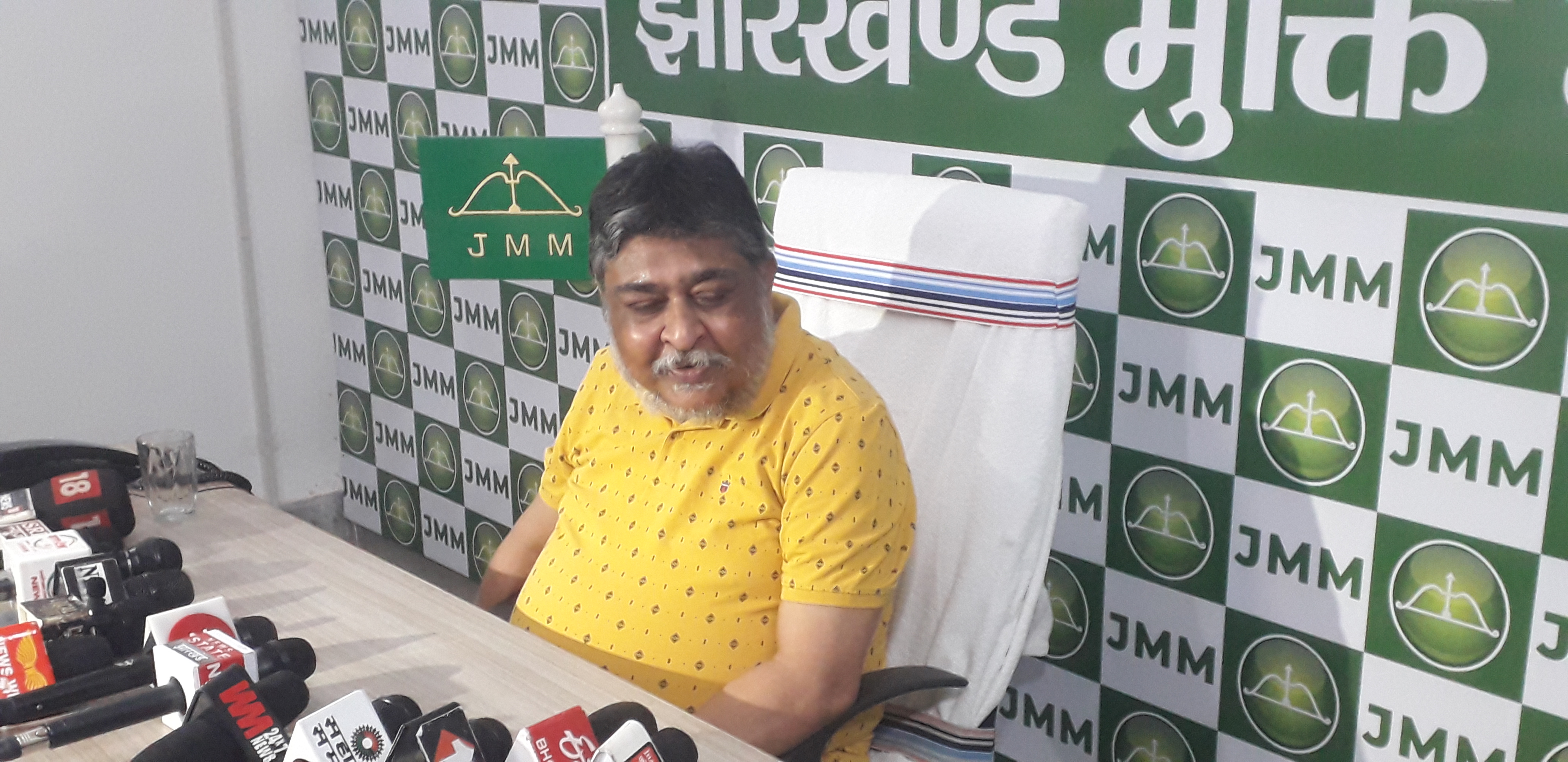 भाजपा के सचिवालय घेराव पर झामुमो का तंज, चार हजार की भीड़ जुटाने के लिए भी चलानी पड़ रही स्पेशल ट्रेन