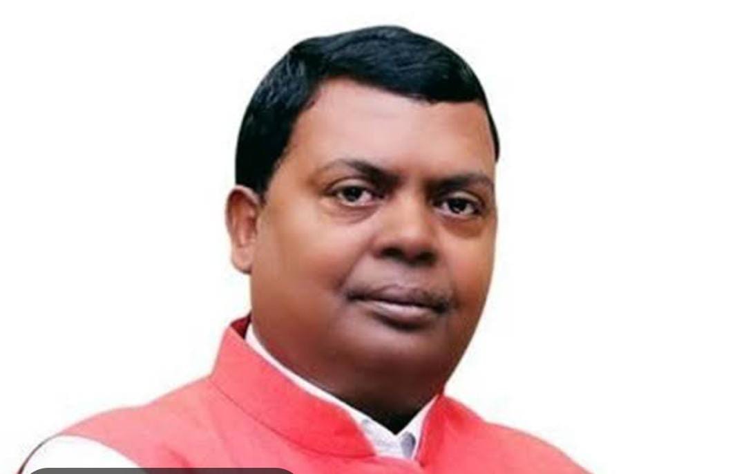 आजसू सांसद और विधायक ने किया जलापूर्ति योजना का भूमिपूजन, 1040 घरों को मिलेगा ‘हर घर नल जल’ योजना का लाभ