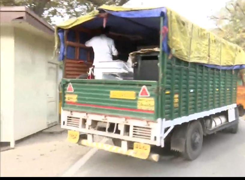 लोकसभा सदस्यता रद्द होने के बाद सरकारी आवास खाली करने में लगे राहुल गांधी, मोदी सरनेम मामले पर मिली है दो साल की सजा