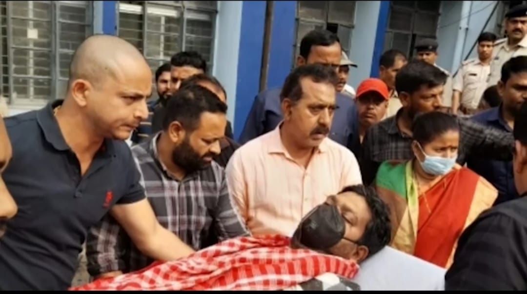 पूर्व विधायक संजीव सिंह धनबाद के SNMMCH से भेजे गए जेल ,जानिए झरिया विधायक क्यों है भाजपा के निशाने पर