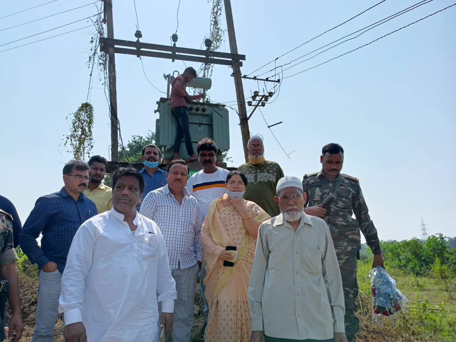 कपाली व कुरली में लगाए गए दो नए ट्रांसफार्मर, स्थानीय ने ली राहत की सांस