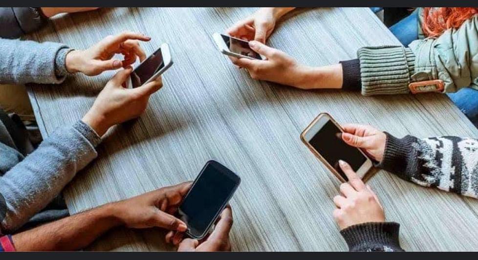 सावधान! कहीं आप भी तो नहीं हैं फैंटम वाइब्रेशन सिंड्रोम बीमारी के शिकार, जानिए इसके बारे में