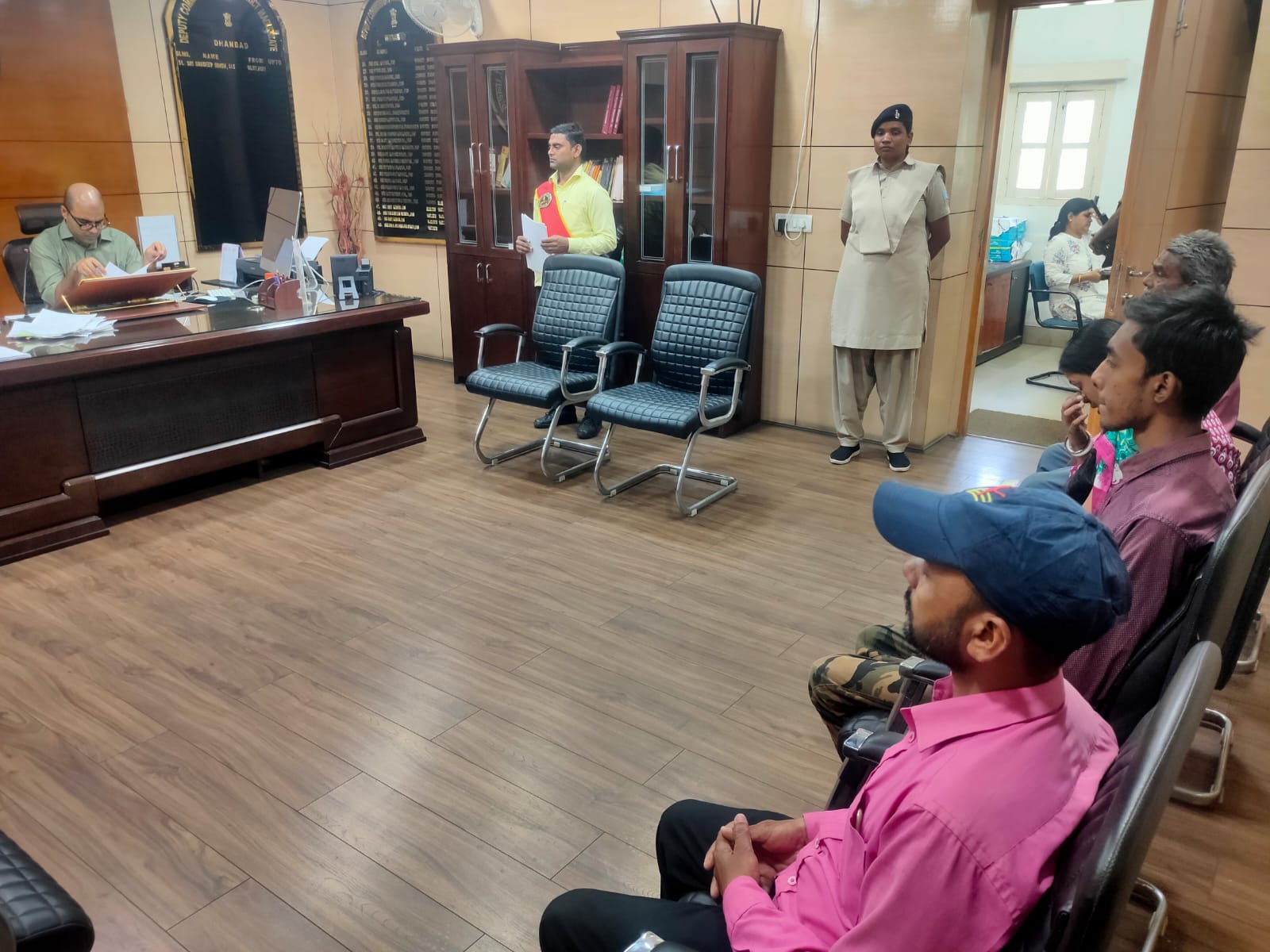 थाने का यह हाल, फिर कौन देगा महिला सफाईकर्मी को न्याय, जानिए पुलिस का स्याह चेहरा 