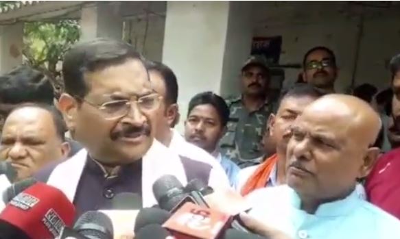 जब धुर्वा थाने में लगा भाजपा नेताओं का जमघट, देखिये तब भाजपा प्रदेश अध्यक्ष दीपक प्रकाश ने क्या किया दावा