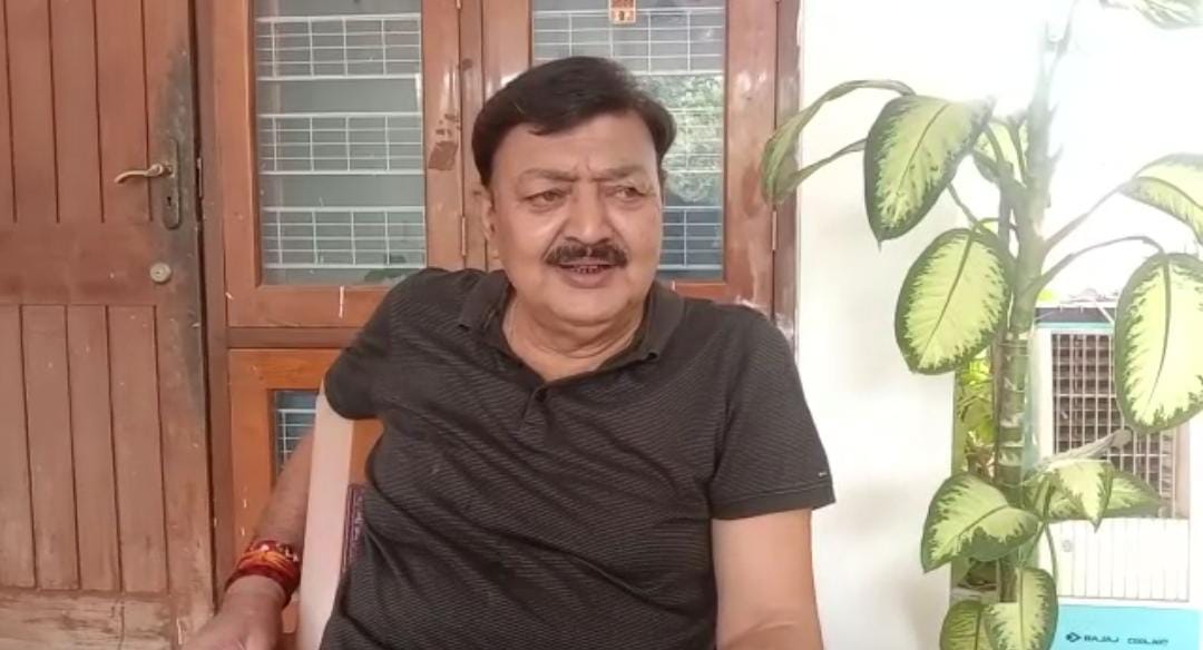 नीतीश को मिट्टी में मिला देनेवाले बयान पर कांग्रेस का वार, अजीत शर्मा ने कहा, माफी मांगे सम्राट