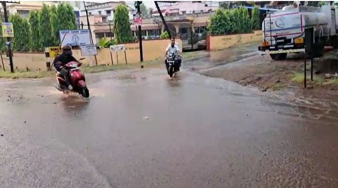 जमशेदपुर में बदला मौसम का मिजाज, गर्मी से लोगों को मिली राहत