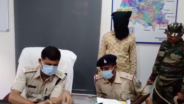 देवघर पुलिस के हथे चढ़ा एक और नशा कारोबारी, पुलिस ने जब्त किया सात किलो गांजा