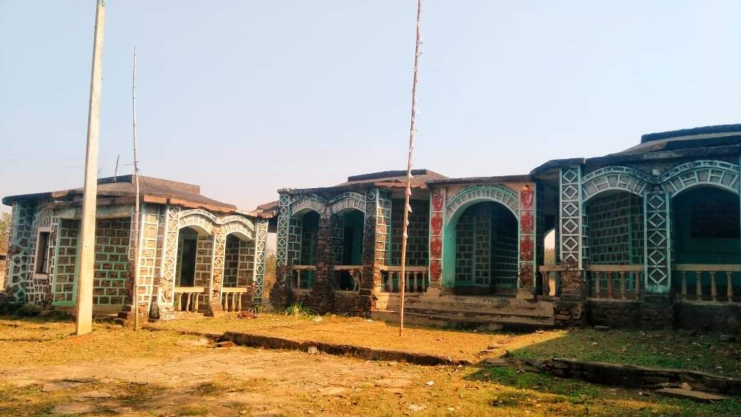 'हो भाषा' का मंदिर जहां पढ़ते थे 1500 विद्यार्थी, आज हो चुका है खंडहर, जानें इसका स्वर्णिम इतिहास   