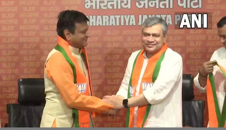 राजनीतिक विश्लेषक से भाजपाई बने अजय आलोक, देखिए, नीतीश कुमार के स्वागत गान से लेकर “नाश कुमार” तक का  सफरनामा