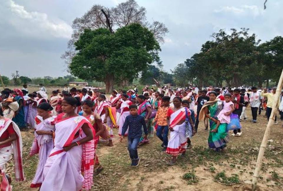 झारखंड के इन दो गांवों के लोग आपस में नहीं करते हैं शादी, वजह जान सोच में पड़ जायेंगे आप