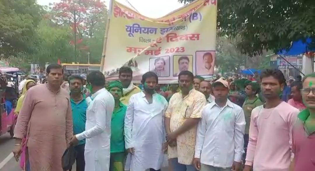 मजदूरों का झलका दर्द, सरकार पर सौतेला व्यवहार का आरोप, आंदोलन की चेतावनी