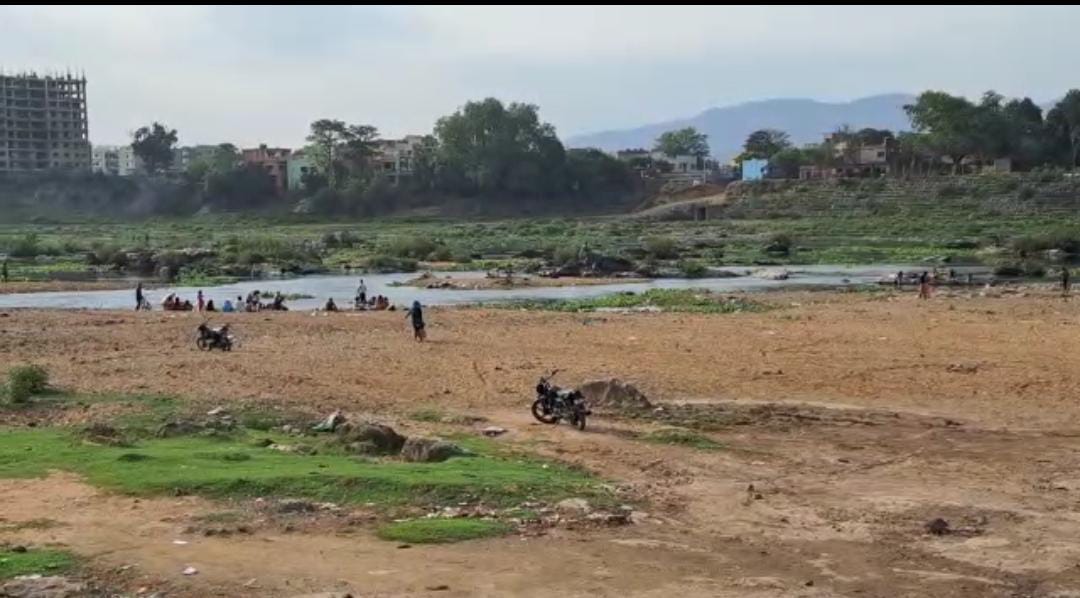 जमशेदपुर: अब बालू माफियाओं पर लगेगा लगाम, जिले में पांच बालू घाटों की टेंडर प्रक्रिया जल्द होगी शुरु