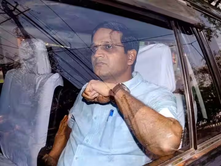 ईडी कोर्ट में पेशी के बाद न्यायिक हिरासत भेजे गए आईएएस छवि रंजन, रिमांड पर कल होगी सुनवाई