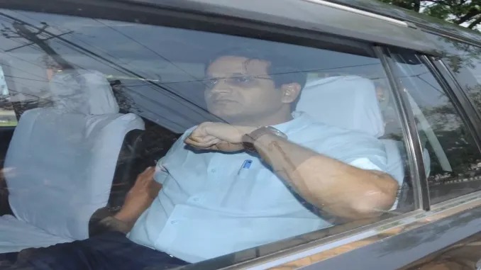 निलंबित IAS छवि रंजन से पूछताछ शुरू, राजनेताओं और अधिकारियों में बेचैनी का आलम, देखिये यह रिपोर्ट