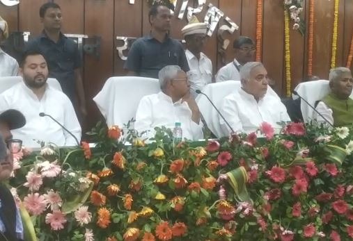 बिहार विधान परिषद के लिए सदस्यों को दिलाई गई शपथ, कई माननीय सदस्य मौजूद