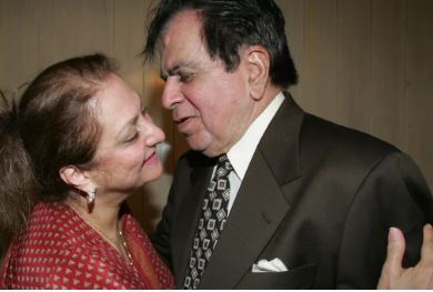 जब सायरा बानू को हुआ अपने से 22 साल बड़े दिलीप कुमार से प्यार..... 