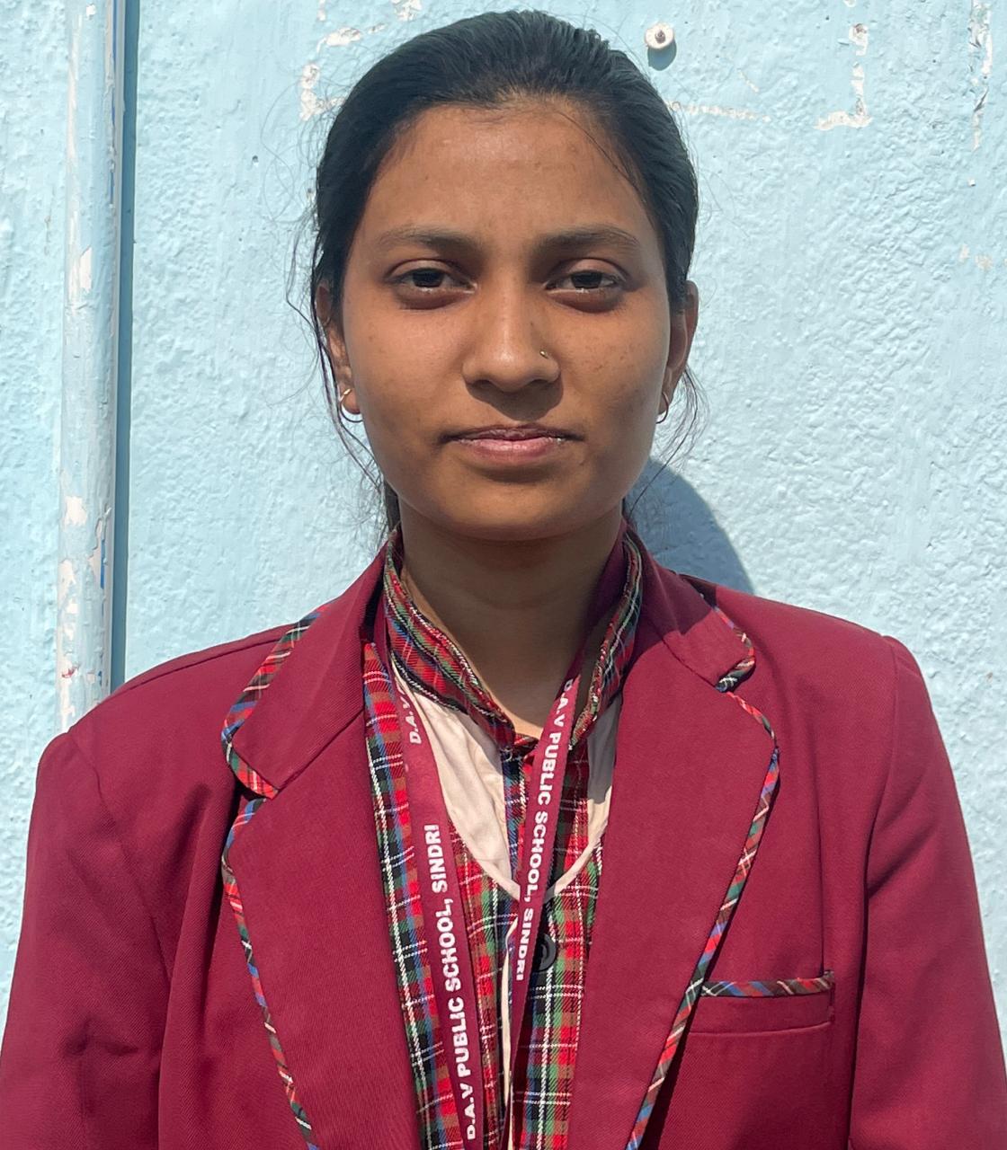 शाबाश सिंदरी की बेटी कुमकुम, दुख के पहाड़ के बीच पढ़िए कैसे बन गई INSPIRING STORY 