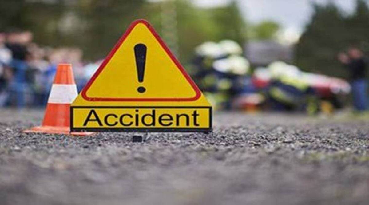 ट्रक की चपेट में आने से युवक की मौत, आक्रोशित लोगों ने किया सड़क जाम