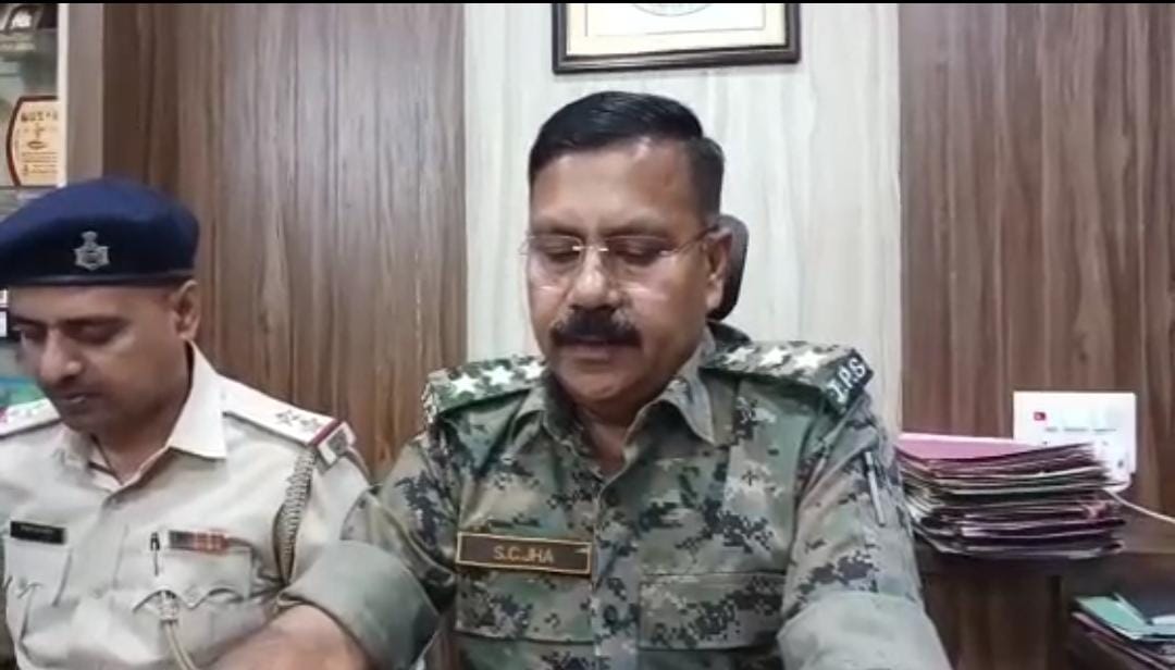 वाहन चोरी कर भाग रहे दो चोर गिरफ्तार, जानें कैसे पुलिस ने किया इनका बुरा हाल   