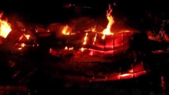 बोरी फैक्ट्री में लगी भीषण आग, घंटों मशक्कत बाद पाया गया आग पर काबू