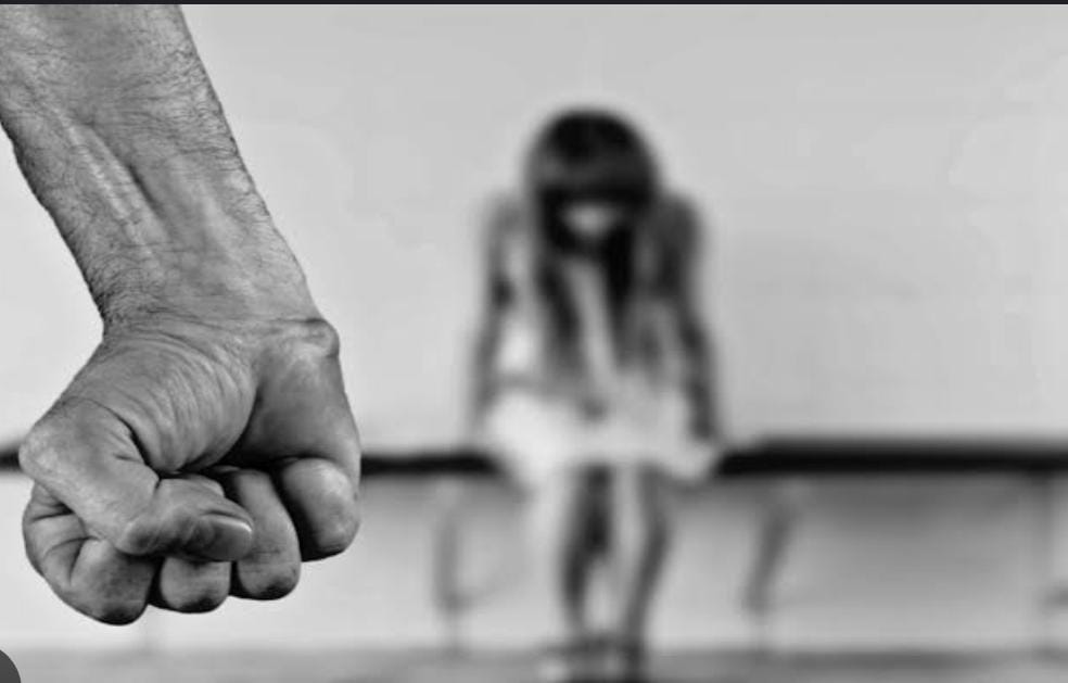 मुखिया के देवर की हैवानियत, दो बच्चों की मां के साथ किया दुष्कर्म,मामला दर्ज