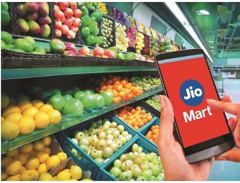 रिलायंस इंडस्ट्रीज के Jio Mart में कईयों की नौकरी गई, तो कई लोगों पर लटकी छंटनी की तलवार