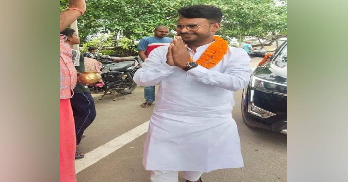 झामुमों युवा प्रकोष्ठ के उपाध्यक्ष अकूत संपत्ति के हैं मालिक, जानिए  7 साल में कैसे बना साइबर सरगना