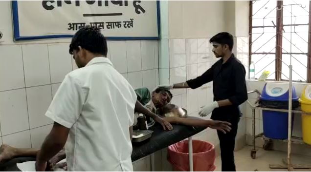 देवघर में बिहार से आए भाड़ें के गुंडों का नंगा नाच , भूमाफियाओं ने जमीन हथियाने के लिए  की जमकर पिटाई, कई लोग घायल 