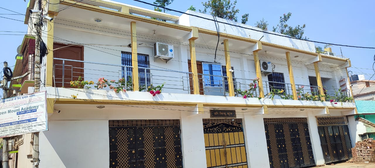 दुमका: पेयजल एवं स्वच्छता विभाग के बड़े संवेदक अजय कुमार झा और विनोद कुमार लाल के आवास पर ईडी का छापा