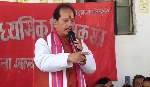 शिक्षकों के समर्थन में उतरे विजय सिन्हा और शाहनवाज हुसैन, कहा शिक्षकों की अशांति मतलब भविष्य की अशांति