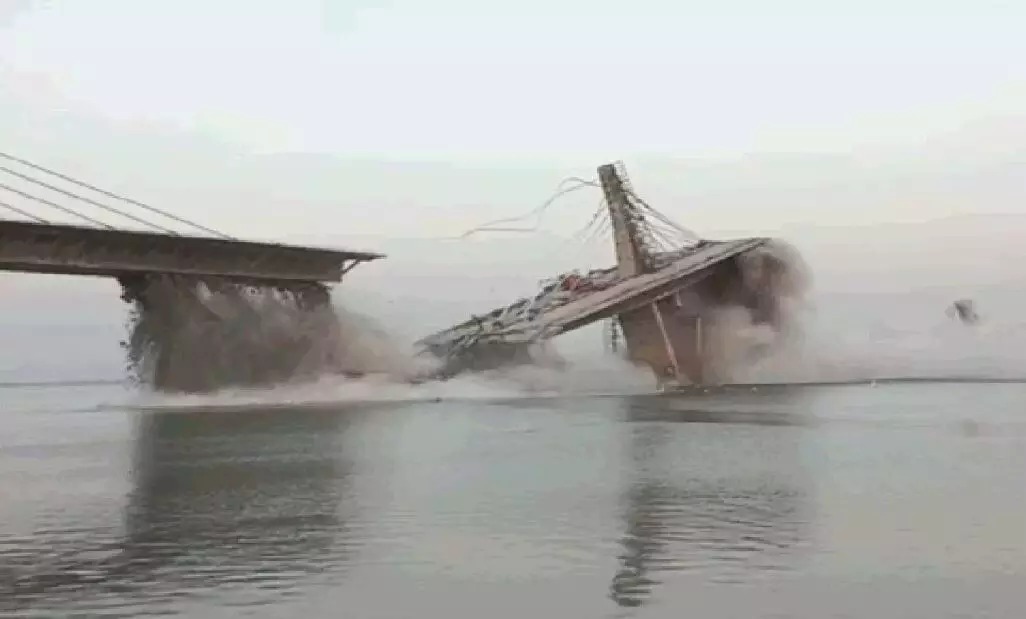 बिहार: करोड़ों की लागत से बना पुल गंगा नदी में समाया, सीएम नीतीश ने 2014 में किया था शिलान्यास  