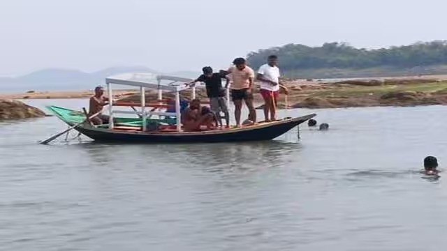 वह तो घर का चिराग था लेकिन मैथन डैम ने "लील" लिया ,बहने पूछ रही -अब किसे बांधेगे राखी