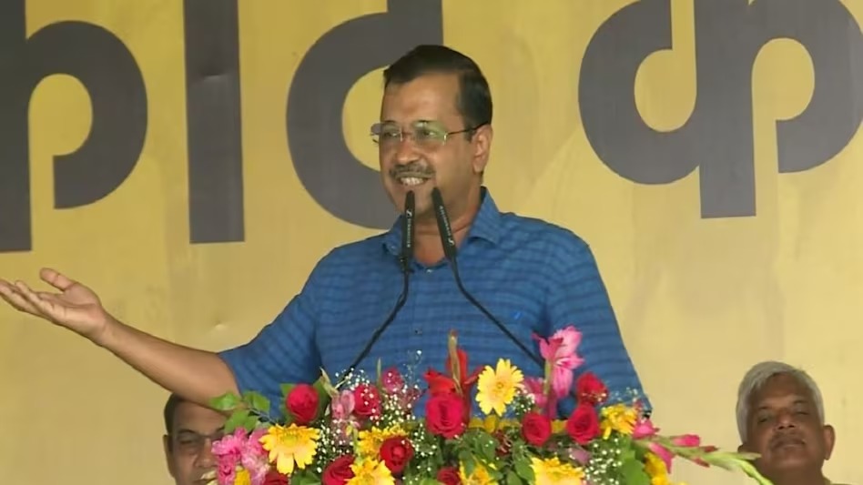 कौन है वह चौथी पास राजा, जिसकी कहानी सुना अरविंद केजरीवाल ने रामलीला मैदान में बटोरी सुर्खियां