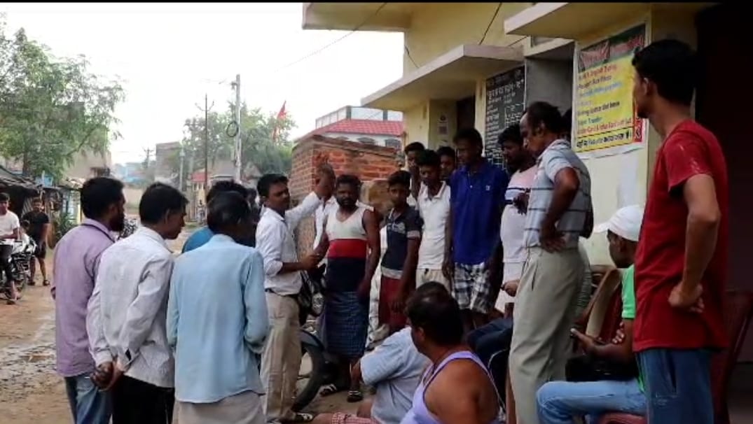 DHANBAD: पत्नी गई थी मायके और पति की हो गई संदेहास्पद मौत,जानिए डिटेल्स 