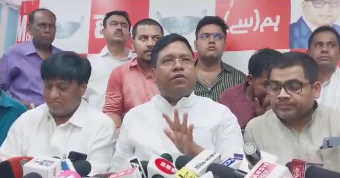 संतोष सुमन ने लगाया नीतीश पर पार्टी विलय कराने का आरोप, जानें बीजेपी ने क्या कहा