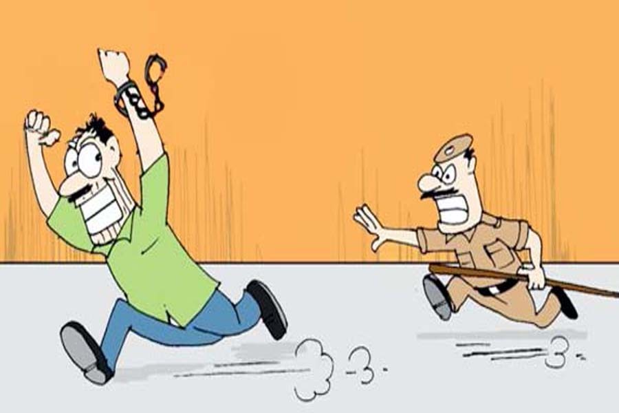 पटना : सिविल कोर्ट ले जाने के दौरान तीन कैदी फरार, सिपाही के आंखों में लगा दिया था झंडू बाम , जानिए पूरी डिटेल्स